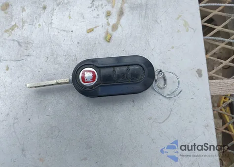 2015 Fiat 500 Pop z USA, uszkodzony, nr VIN 3C3CFFAR2FT590195